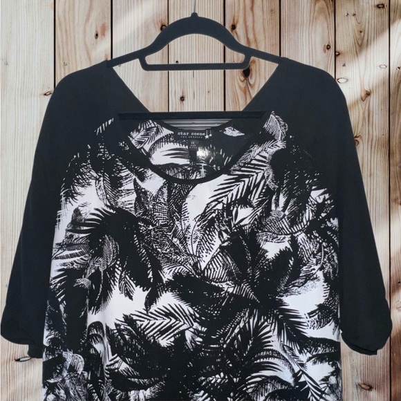 Tropical 🌴 Palm Tree Top! 1X - Picture 2 of 7